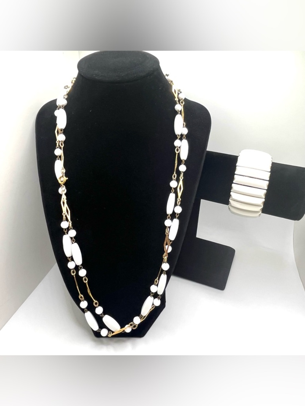 Vintage white lucite necklace and accordion stretch bracelet set gold tone MCM